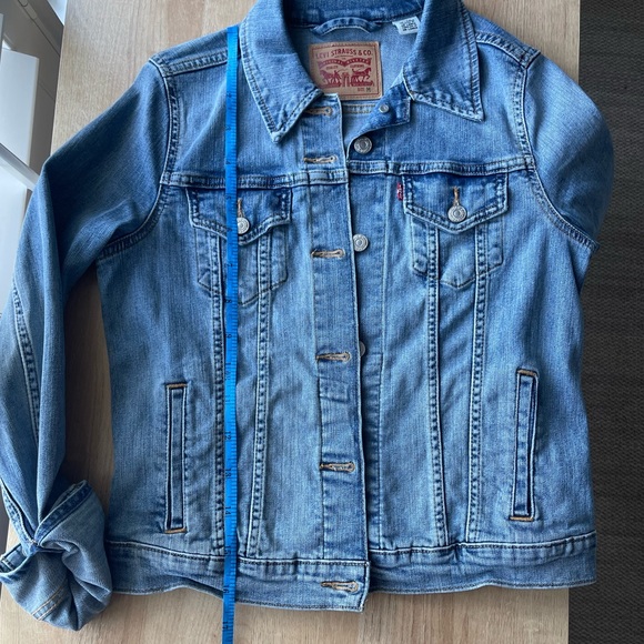 Denim Jacket - Levi's Women's Original Trucker Jacket - Size M - Picture 12 of 13